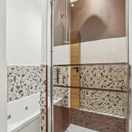 Lavie Maison Hot Tub Seaside Flat *