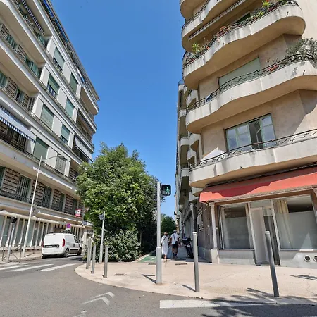 Lavie Maison Hot Tub Seaside Flat شقة *